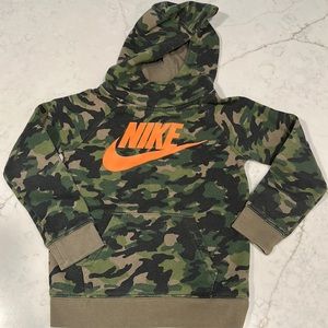 Nike Toddler Hooded Sweatshirt (3/4Y)